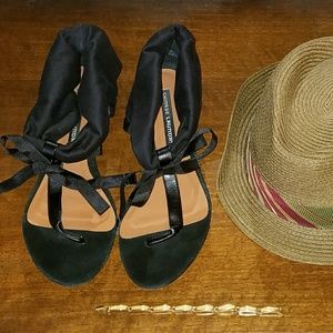 Chinese Laundry Black Sandals